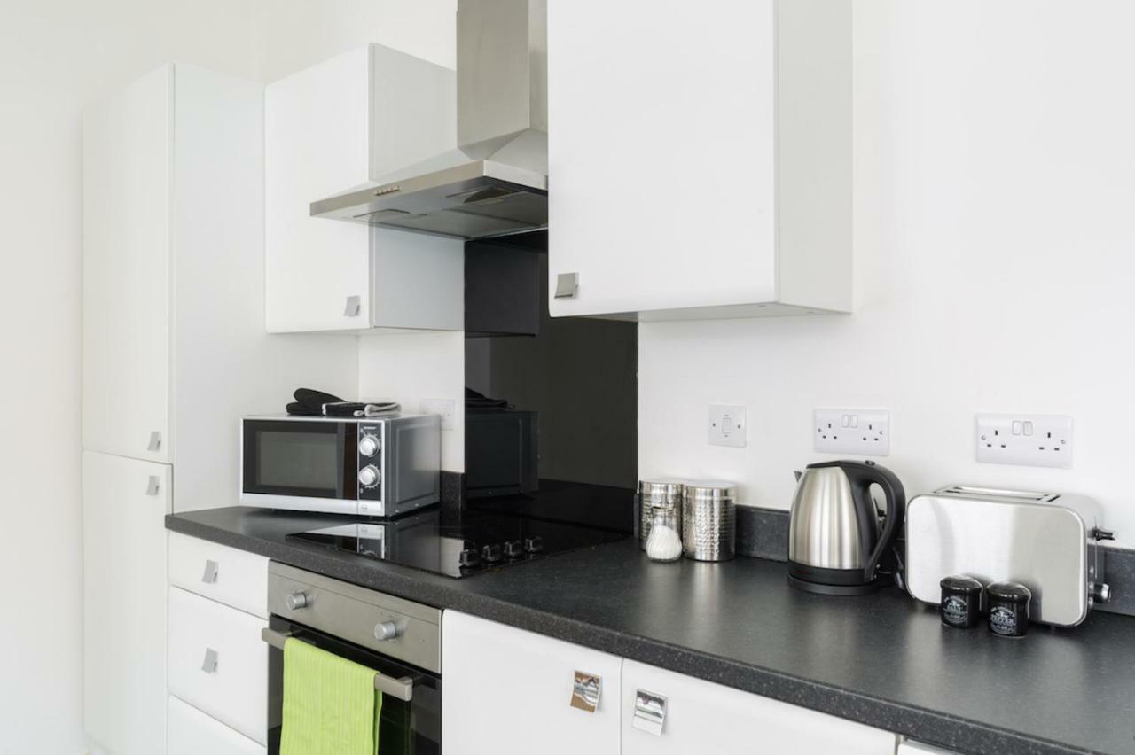 J Quarter - Sleeps 5 Long Term & Families Comfortably, 4 Beds, 2 Bathrooms Birmingham Exterior photo